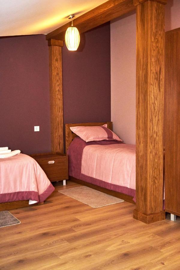 Східний Hotel Berezhany Bagian luar foto