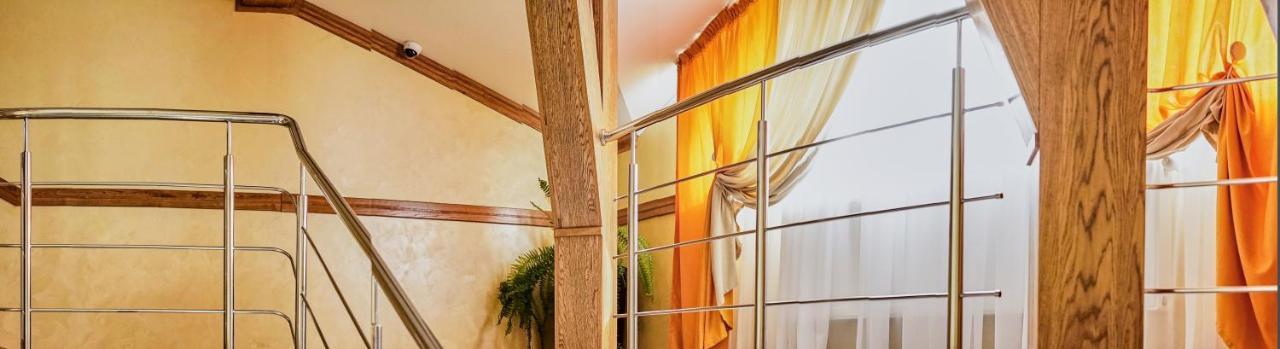 Східний Hotel Berezhany Bagian luar foto