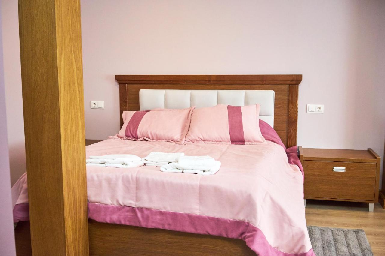 Східний Hotel Berezhany Bagian luar foto