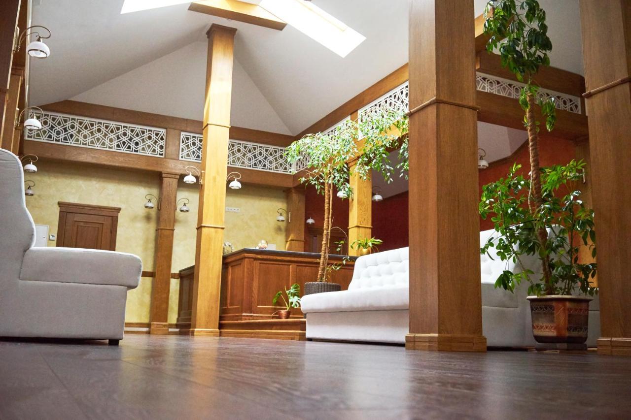 Східний Hotel Berezhany Bagian luar foto