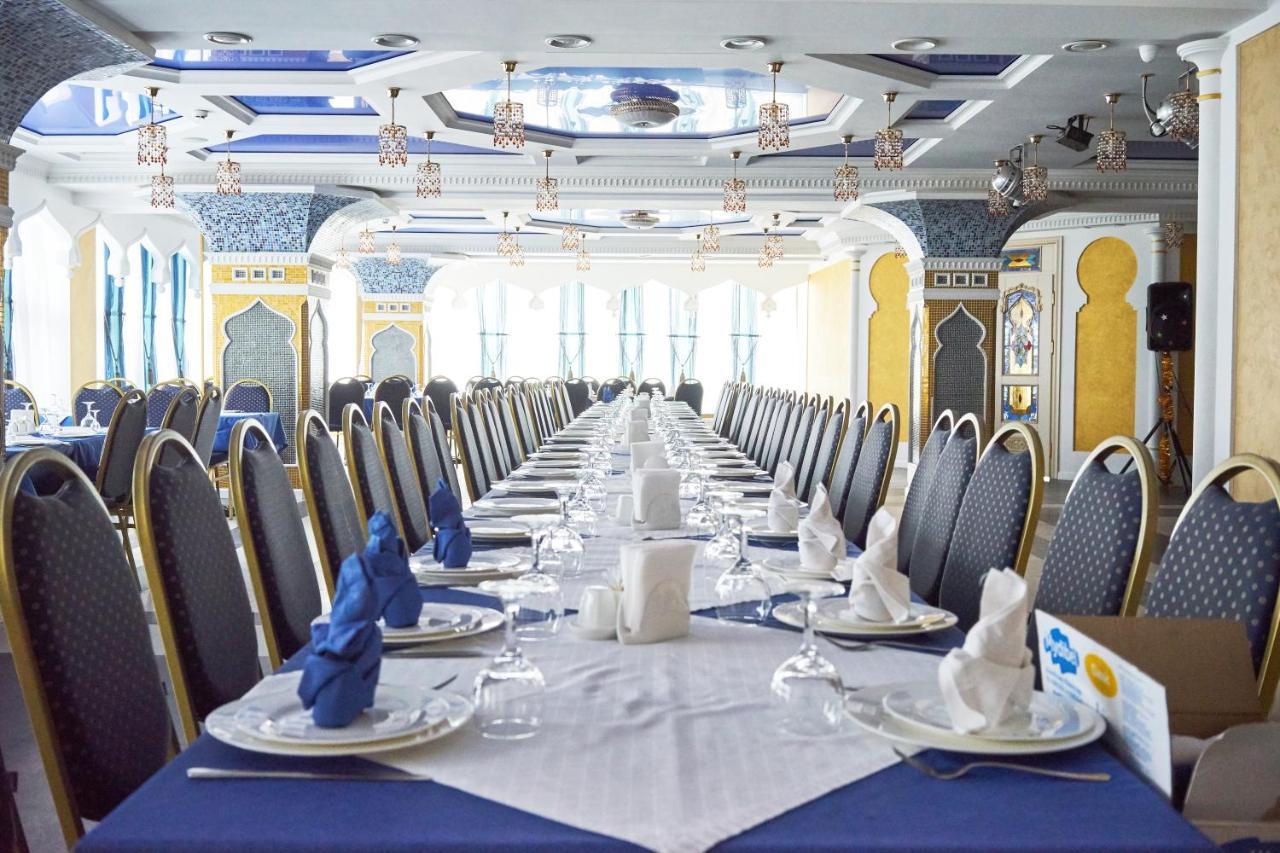 Східний Hotel Berezhany Bagian luar foto