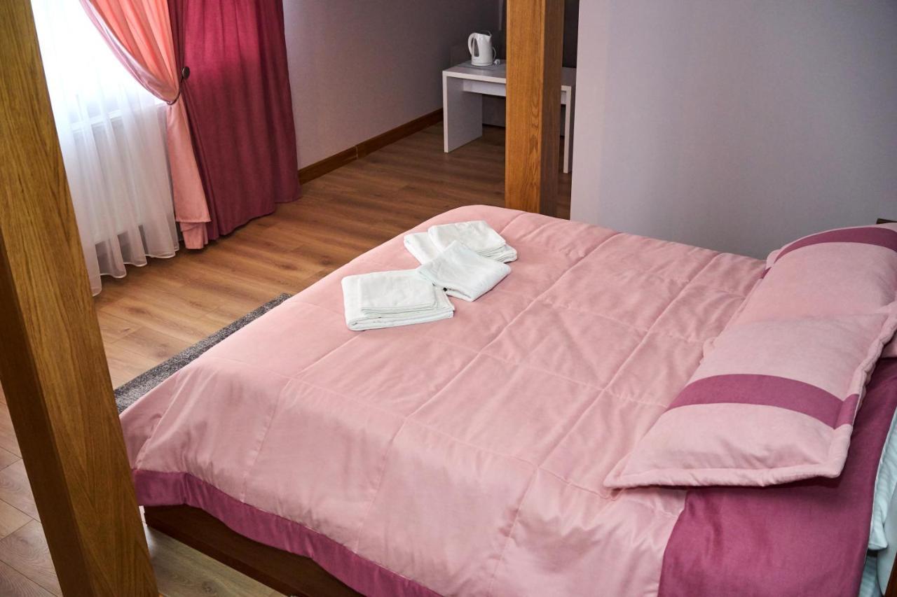 Східний Hotel Berezhany Bagian luar foto
