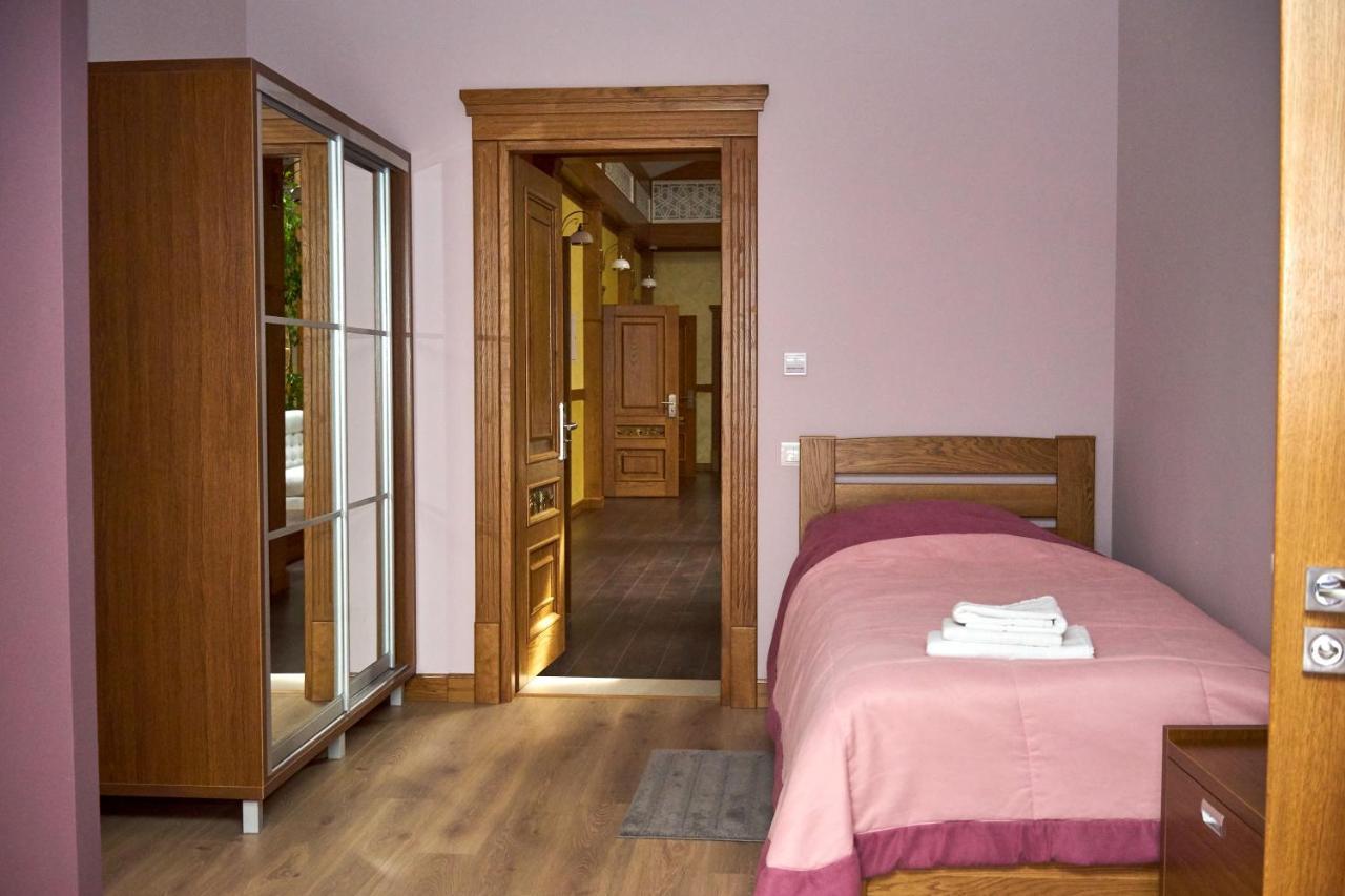 Східний Hotel Berezhany Bagian luar foto