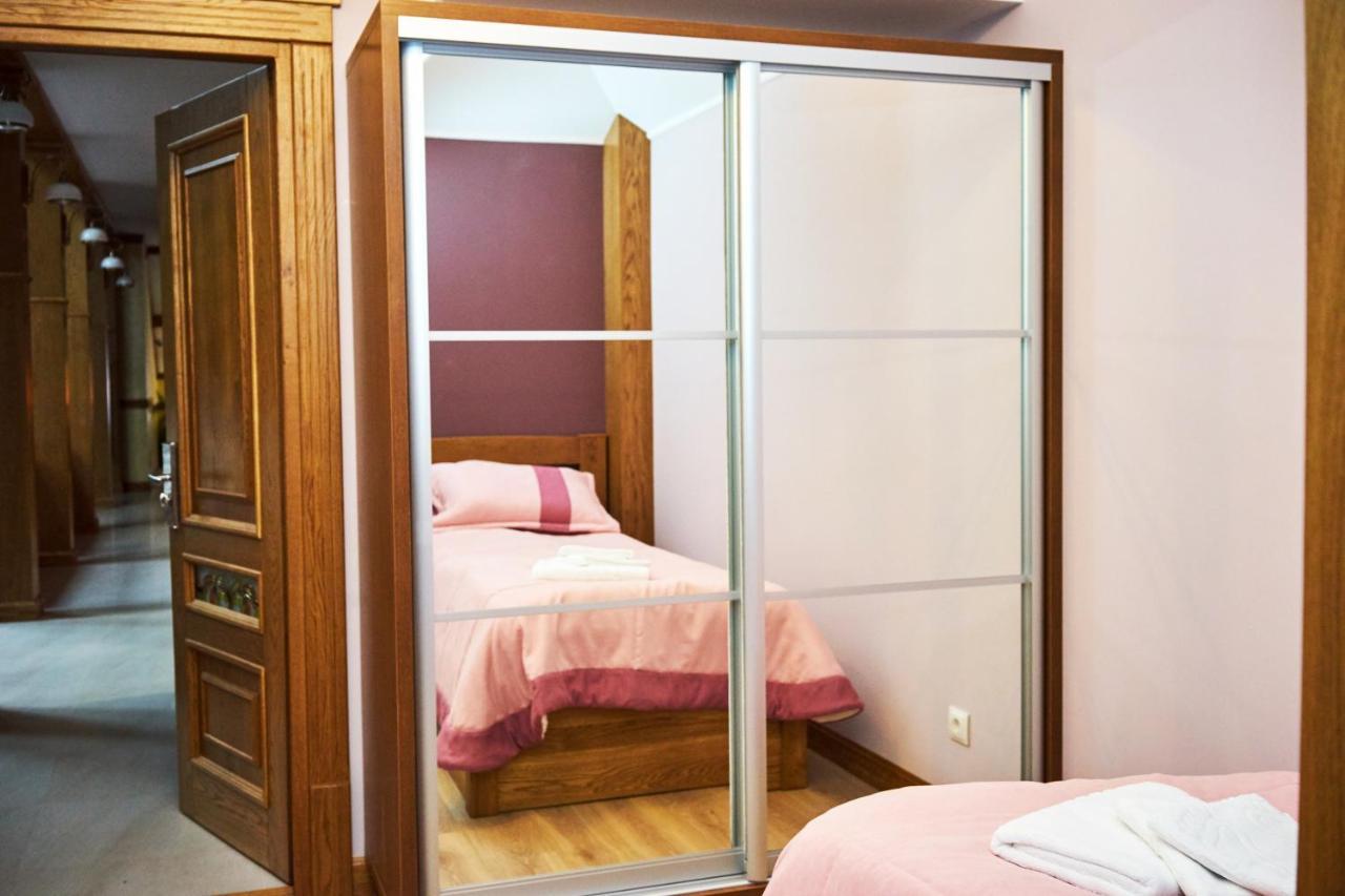 Східний Hotel Berezhany Bagian luar foto