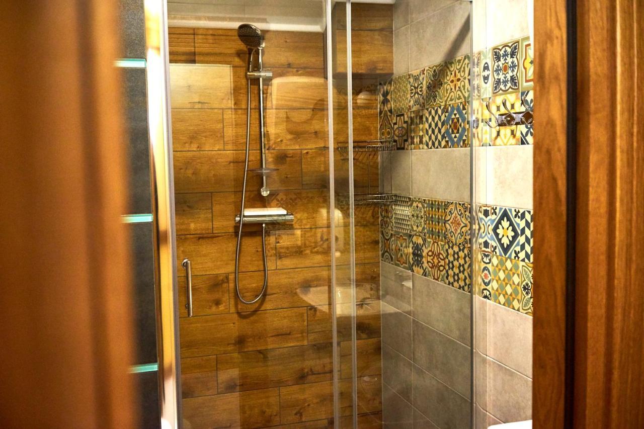 Східний Hotel Berezhany Bagian luar foto